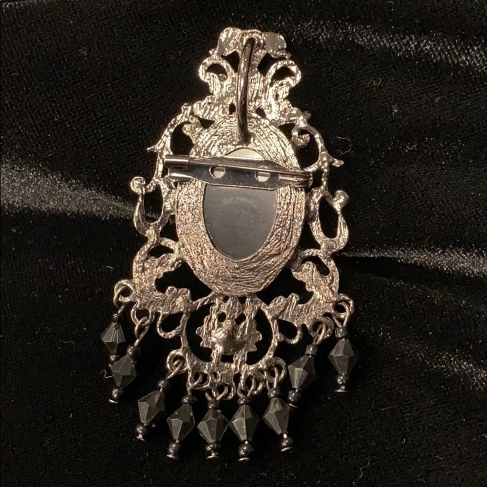 Unique detailed brooch - Picture 2 of 5